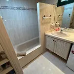 Casa Fortune Sleeps 4 דירה