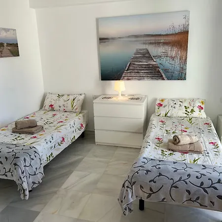 Casa Fortune Sleeps 4 * בנאלמדנה