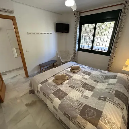 Διαμέρισμα Casa Fortune Sleeps 4 *